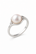 The Aurum Trinity Pearl Ring