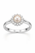 The Lustre Pearl Ring